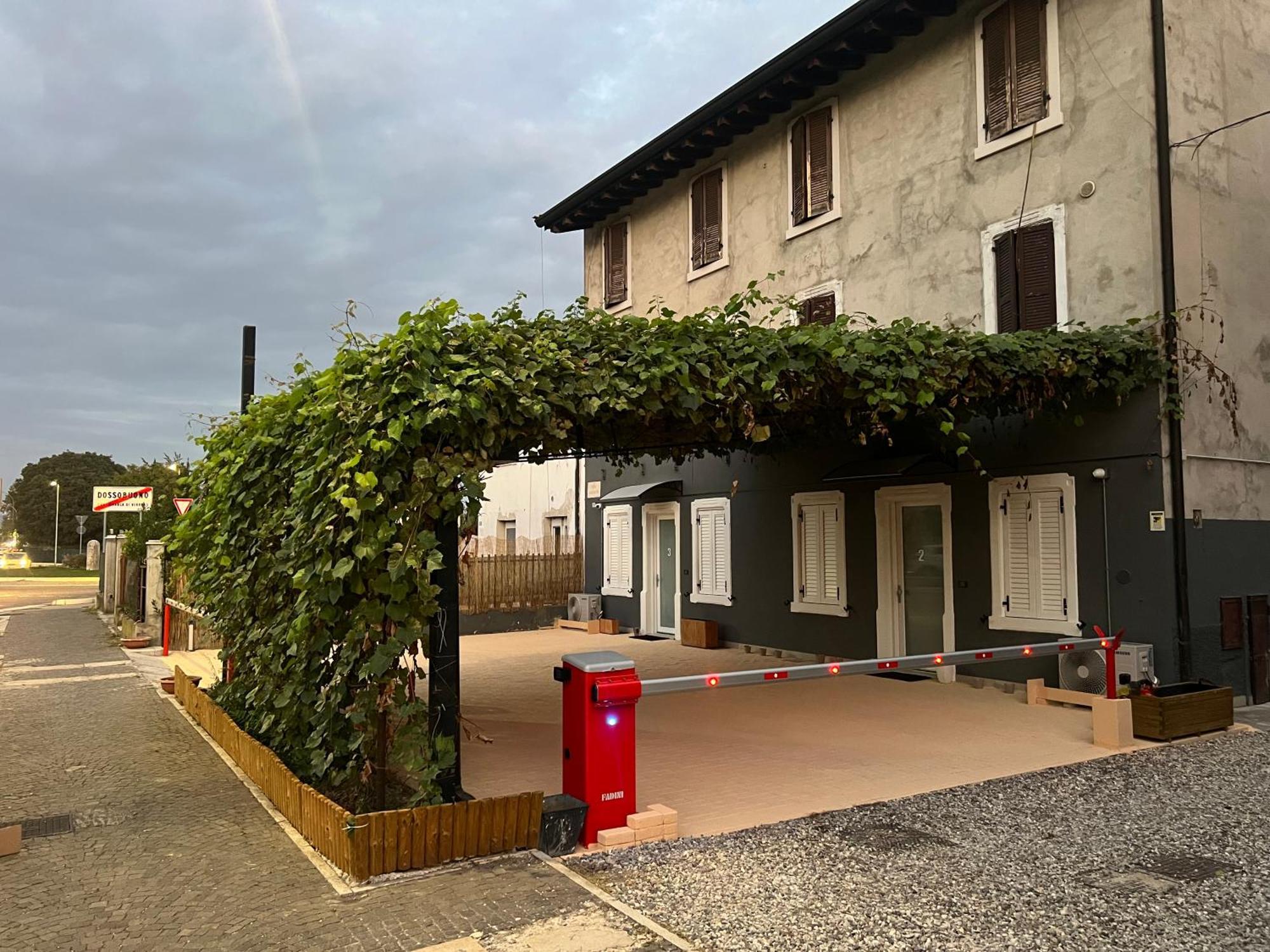 La Pergola Suites Dossobuono Luaran gambar